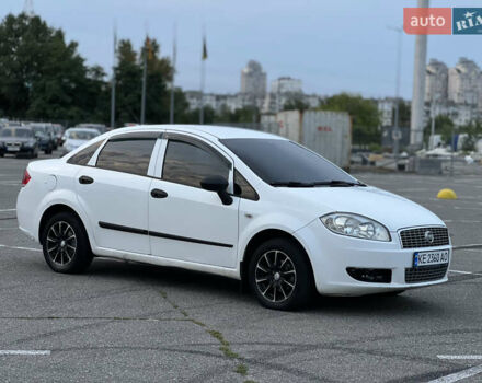 Белый Фиат Линеа, объемом двигателя 1.4 л и пробегом 160 тыс. км за 3900 $, фото 7 на Automoto.ua