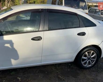 Белый Фиат Линеа, объемом двигателя 1.37 л и пробегом 223 тыс. км за 3500 $, фото 2 на Automoto.ua