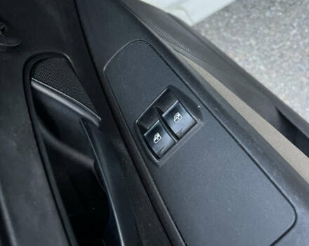 Белый Фиат Линеа, объемом двигателя 1.4 л и пробегом 160 тыс. км за 3900 $, фото 15 на Automoto.ua