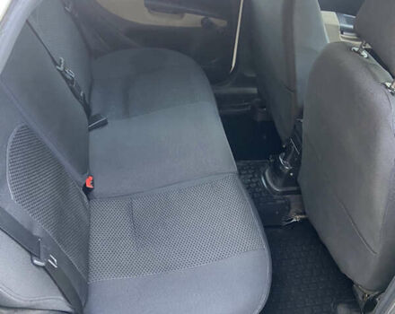 Белый Фиат Линеа, объемом двигателя 1.37 л и пробегом 166 тыс. км за 5190 $, фото 6 на Automoto.ua