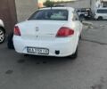 Белый Фиат Линеа, объемом двигателя 1.4 л и пробегом 400 тыс. км за 2400 $, фото 3 на Automoto.ua