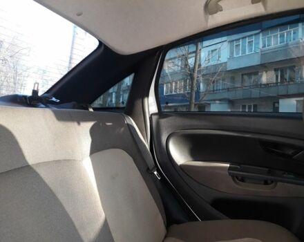 Белый Фиат Линеа, объемом двигателя 1.6 л и пробегом 267 тыс. км за 4500 $, фото 5 на Automoto.ua