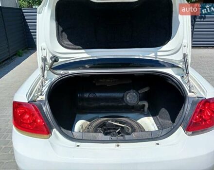 Белый Фиат Линеа, объемом двигателя 1.37 л и пробегом 255 тыс. км за 4700 $, фото 12 на Automoto.ua