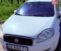 Белый Фиат Линеа, объемом двигателя 1.37 л и пробегом 257 тыс. км за 2950 $, фото 4 на Automoto.ua