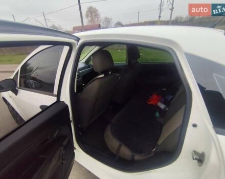 Білий Фіат Лінеа, об'ємом двигуна 1.4 л та пробігом 240 тис. км за 5000 $, фото 2 на Automoto.ua