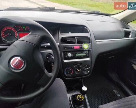 Білий Фіат Лінеа, об'ємом двигуна 1.4 л та пробігом 240 тис. км за 5000 $, фото 5 на Automoto.ua