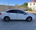 Белый Фиат Линеа, объемом двигателя 1.3 л и пробегом 172 тыс. км за 5200 $, фото 7 на Automoto.ua