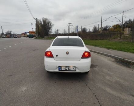 Белый Фиат Линеа, объемом двигателя 1.4 л и пробегом 240 тыс. км за 4800 $, фото 3 на Automoto.ua