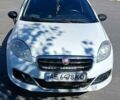 Белый Фиат Линеа, объемом двигателя 1.37 л и пробегом 450 тыс. км за 3850 $, фото 1 на Automoto.ua