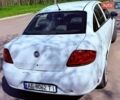 Белый Фиат Линеа, объемом двигателя 1.37 л и пробегом 257 тыс. км за 2950 $, фото 1 на Automoto.ua