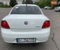 Белый Фиат Линеа, объемом двигателя 1.37 л и пробегом 136 тыс. км за 5200 $, фото 3 на Automoto.ua