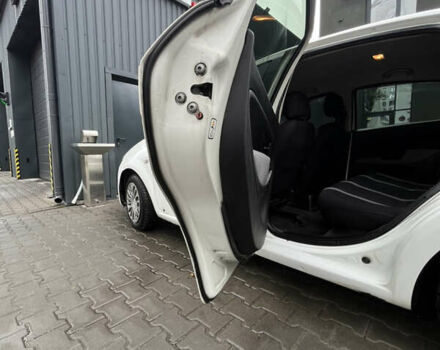 Білий Фіат Лінеа, об'ємом двигуна 1.37 л та пробігом 225 тис. км за 3900 $, фото 45 на Automoto.ua