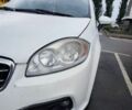 Білий Фіат Лінеа, об'ємом двигуна 1.37 л та пробігом 142 тис. км за 3800 $, фото 3 на Automoto.ua