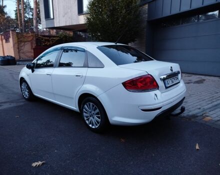 Белый Фиат Линеа, объемом двигателя 1.2 л и пробегом 178 тыс. км за 5300 $, фото 2 на Automoto.ua