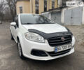 Белый Фиат Линеа, объемом двигателя 1.4 л и пробегом 370 тыс. км за 3900 $, фото 3 на Automoto.ua