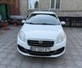 Белый Фиат Линеа, объемом двигателя 1.4 л и пробегом 126 тыс. км за 4500 $, фото 1 на Automoto.ua