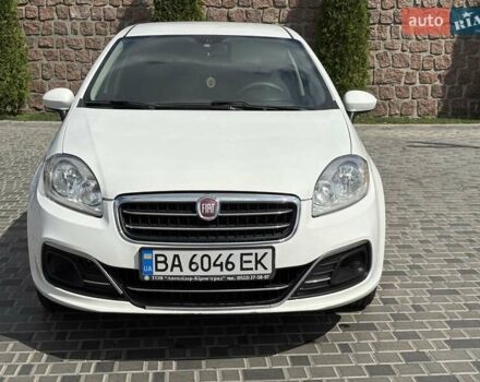 Фіат Лінеа 2013 у Кропивницькому (Кіровограді) на Automoto.ua Білий Фіат Лінеа, об'ємом двигуна 1.37 л та пробігом 282 тис. км за 5700 $, фото 5 на Automoto.ua