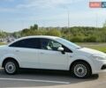 Белый Фиат Линеа, объемом двигателя 1.3 л и пробегом 167 тыс. км за 5300 $, фото 5 на Automoto.ua