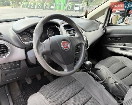 Фіат Лінеа 2013 у Кропивницькому (Кіровограді) на Automoto.ua Білий Фіат Лінеа, об'ємом двигуна 1.37 л та пробігом 282 тис. км за 5700 $, фото 12 на Automoto.ua