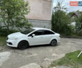 Белый Фиат Линеа, объемом двигателя 1.4 л и пробегом 217 тыс. км за 4500 $, фото 1 на Automoto.ua