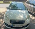 Белый Фиат Линеа, объемом двигателя 1.4 л и пробегом 300 тыс. км за 5141 $, фото 3 на Automoto.ua