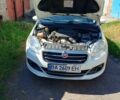 Белый Фиат Линеа, объемом двигателя 1 л и пробегом 92 тыс. км за 8000 $, фото 1 на Automoto.ua