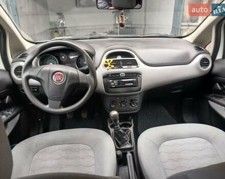 Белый Фиат Линеа, объемом двигателя 1.37 л и пробегом 240 тыс. км за 4900 $, фото 11 на Automoto.ua