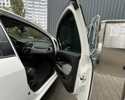 Білий Фіат Лінеа, об'ємом двигуна 1.37 л та пробігом 225 тис. км за 3900 $, фото 36 на Automoto.ua