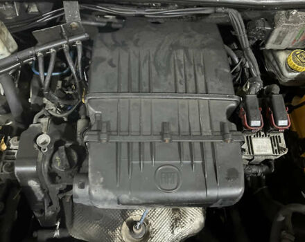 Білий Фіат Лінеа, об'ємом двигуна 1.37 л та пробігом 225 тис. км за 3900 $, фото 27 на Automoto.ua