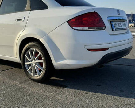 Белый Фиат Линеа, объемом двигателя 1.25 л и пробегом 362 тыс. км за 6500 $, фото 24 на Automoto.ua