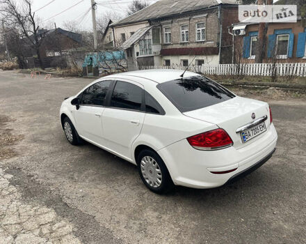 Белый Фиат Линеа, объемом двигателя 1.4 л и пробегом 270 тыс. км за 4500 $, фото 5 на Automoto.ua