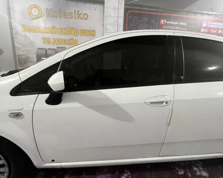 Білий Фіат Лінеа, об'ємом двигуна 1.37 л та пробігом 225 тис. км за 3900 $, фото 9 на Automoto.ua