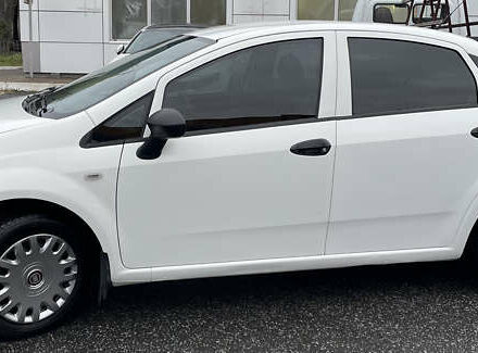 Білий Фіат Лінеа, об'ємом двигуна 1.37 л та пробігом 226 тис. км за 5100 $, фото 16 на Automoto.ua