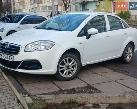 Белый Фиат Линеа, объемом двигателя 1.37 л и пробегом 240 тыс. км за 4900 $, фото 1 на Automoto.ua