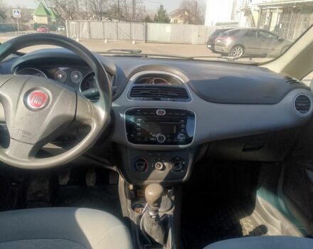 Белый Фиат Линеа, объемом двигателя 1.4 л и пробегом 158 тыс. км за 4800 $, фото 3 на Automoto.ua