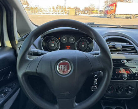 Белый Фиат Линеа, объемом двигателя 1.25 л и пробегом 362 тыс. км за 6500 $, фото 19 на Automoto.ua