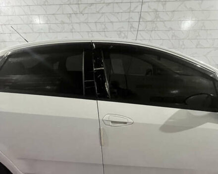 Білий Фіат Лінеа, об'ємом двигуна 1.37 л та пробігом 225 тис. км за 3900 $, фото 21 на Automoto.ua