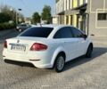 Белый Фиат Линеа, объемом двигателя 1.4 л и пробегом 169 тыс. км за 5300 $, фото 1 на Automoto.ua