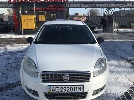 Фіат Лінеа 2010 в Дніпро (Дніпропетровську) на Automoto.ua Білий Фіат Лінеа, объемом двигателя 1.4 л и пробегом 145 тыс. км за 4800 $, фото 1 на Automoto.ua