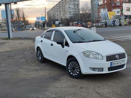 Фиат Линеа 2011 в Одессе на Automoto.ua Белый Фиат Линеа, объемом двигателя 1.4 л и пробегом 200 тыс. км за 4400 $, фото 1 на Automoto.ua