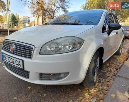Білий Фіат Лінеа, об'ємом двигуна 1.6 л та пробігом 280 тис. км за 4400 $, фото 1 на Automoto.ua