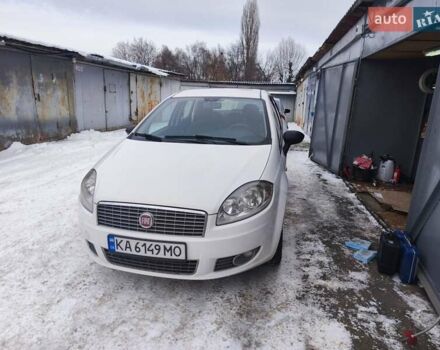 Белый Фиат Линеа, объемом двигателя 1.37 л и пробегом 190 тыс. км за 5350 $, фото 1 на Automoto.ua