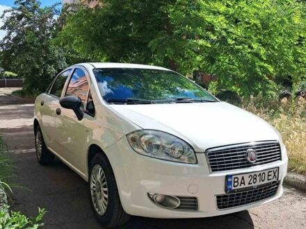 Білий Фіат Лінеа, об'ємом двигуна 1.37 л та пробігом 147 тис. км за 4400 $, фото 1 на Automoto.ua