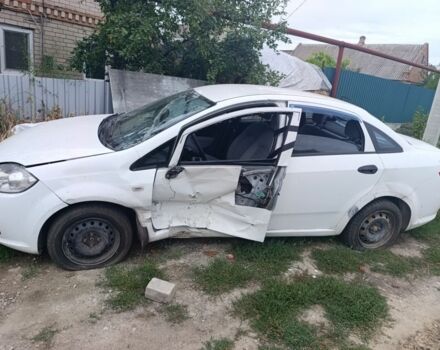 Білий Фіат Лінеа, об'ємом двигуна 0 л та пробігом 260 тис. км за 1504 $, фото 1 на Automoto.ua