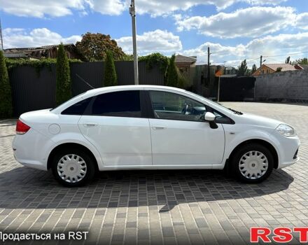 Фіат Лінеа 2013 у Кропивницькому (Кіровограді) на Automoto.ua Білий Фіат Лінеа, об'ємом двигуна 1.4 л та пробігом 283 тис. км за 5399 $, фото 1 на Automoto.ua