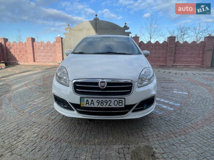 Белый Фиат Линеа, объемом двигателя 1.25 л и пробегом 216 тыс. км за 6700 $, фото 1 на Automoto.ua