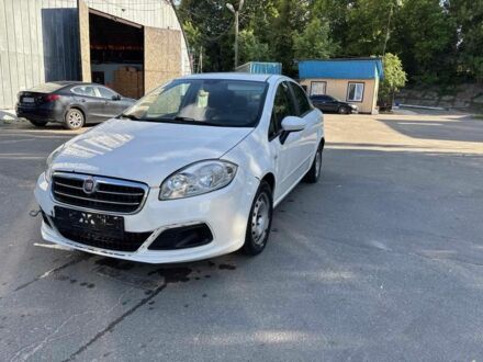 Білий Фіат Лінеа, об'ємом двигуна 1.3 л та пробігом 301 тис. км за 1822 $, фото 1 на Automoto.ua