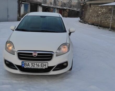Белый Фиат Линеа, объемом двигателя 0 л и пробегом 175 тыс. км за 4200 $, фото 1 на Automoto.ua