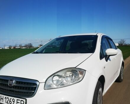 Белый Фиат Линеа, объемом двигателя 1.4 л и пробегом 158 тыс. км за 3900 $, фото 1 на Automoto.ua