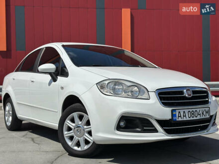 Фіат Лінеа 2013 у Києві на Automoto.ua Білий Фіат Лінеа, об'ємом двигуна 1.25 л та пробігом 228 тис. км за 4950 $, фото 1 на Automoto.ua